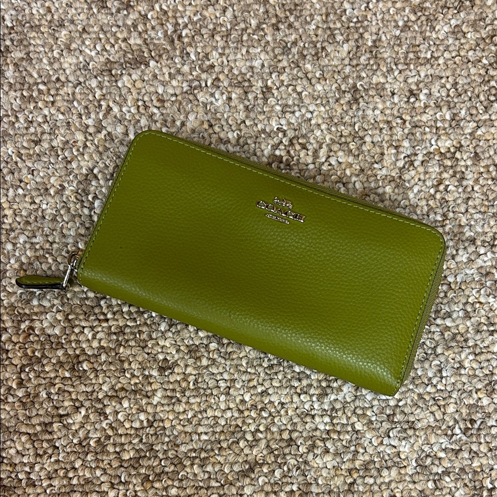 Coach Green Leather Wallet